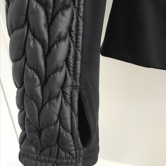 Zella Black Zip Textured Jacket - Picture 6 of 7